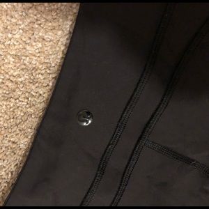 LuluLemon cropped leggings